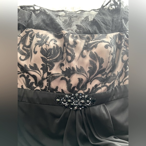 Patra Lace Bodice Evening Gown - Picture 12 of 13